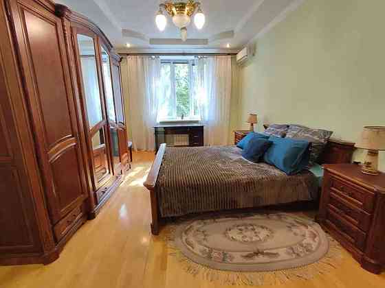 Оренда Квартира 2-кімнатна, 3/5 поверх на ул. Цитадельная Киев