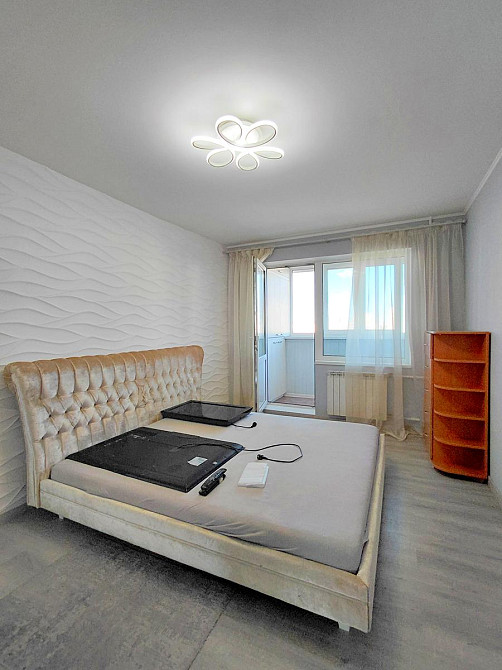 Продаж Квартира 3-кімнатна, 8/10 поверх на Володимира Івасюка вул., д. 30 Киев - изображение 18