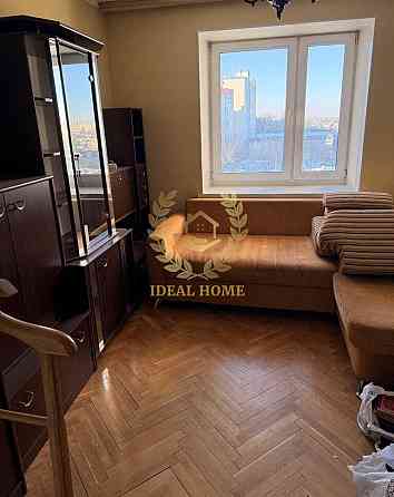 Продаж Квартира 3-кімнатна на Андрея Аболмасова ул., 3 Киев