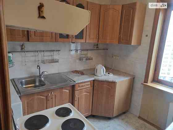 Оренда Квартира 2-кімнатна, 12/16 поверх на вул. Олександра Кошиця, 10/21 Киев