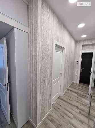 Продаж Квартира 2-кімнатна, 3/5 поверх на Єреванська вул., 5 Киев