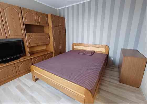 Оренда Квартира 4-кімнатна, 4/16 поверх на улица Мишуги Александра, д.11 Kiev