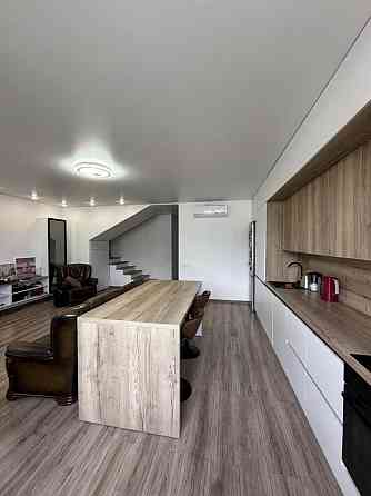 Продаж Квартира 3-кімнатна, 3/4 поверх на Червоної калини, 2 Сокільники