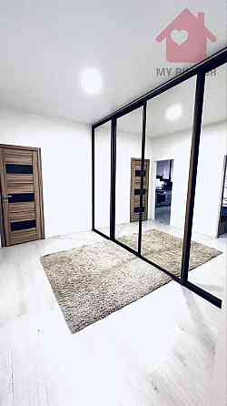 Оренда Квартира 2-кімнатна, 4/5 поверх на Тлехаса Uzhhorod