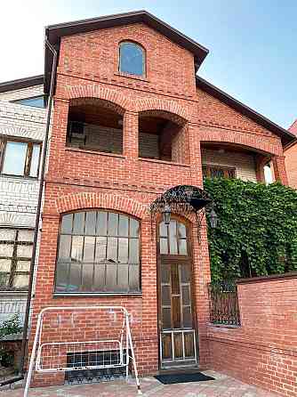 Продаж Будинок 8-кімнатний на вул. Олександрівський Харьков