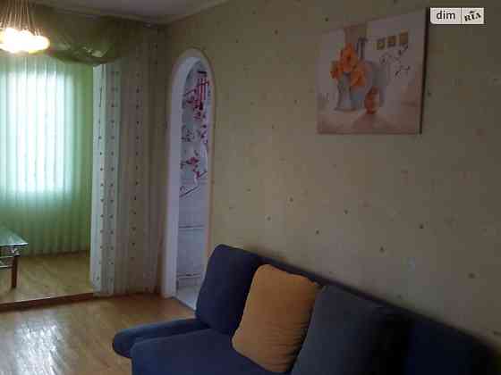 Оренда Квартира 1-кімнатна, 1/5 поверх на Єреванська, 29 Kiev