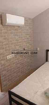 Оренда Квартира 1-кімнатна, 3/3 поверх на Залізнична Київ