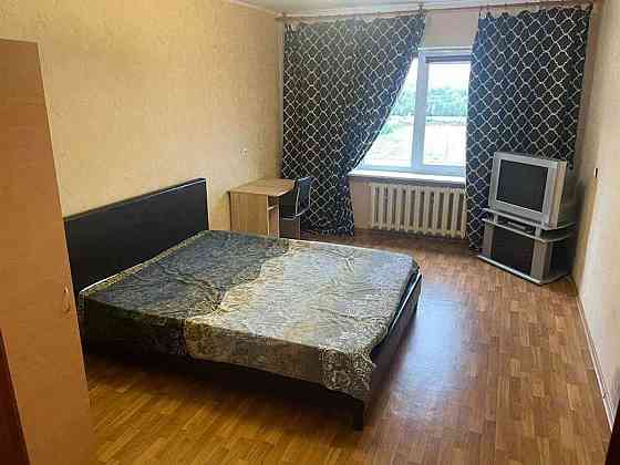 Оренда Квартира 3-кімнатна, 7/22 поверх на ул. Елены Пчилки Київ