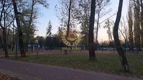 Продаж Квартира 2-кімнатна, 4/5 поверх на Мрии ул., 17Б Київ