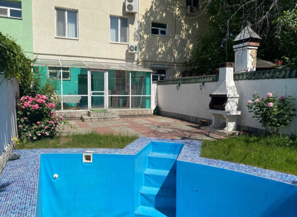 Продам дом  335кв.м на 7 ст. Б.Фонтана Одеса - фото 1