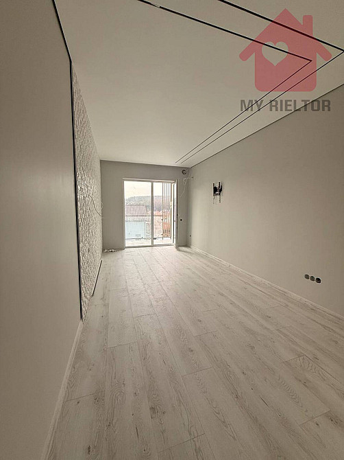 Продаж Квартира 2-кімнатна, 3/4 поверх на Головна  - фото 4