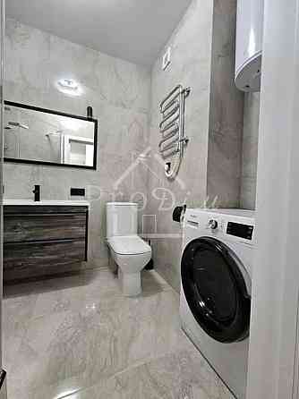 Оренда Квартира 1-кімнатна, 9/25 поверх на Олександра Олеся вул., 2в Kiev