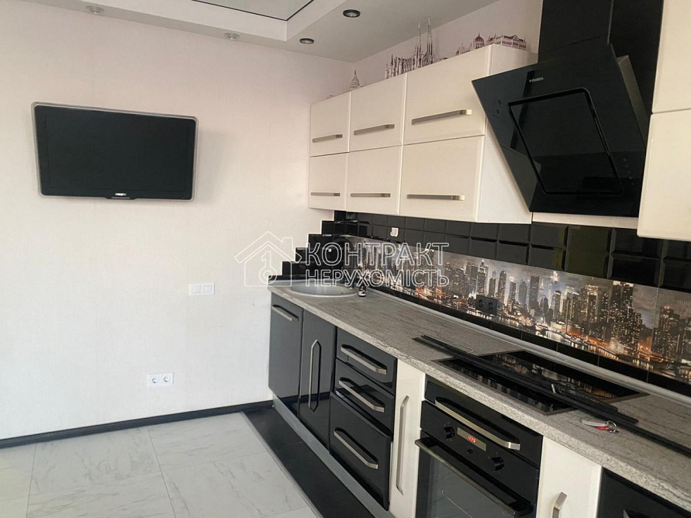 Продаж Квартира 1-кімнатна, 16/16 поверх на вул. Цілиноградська Харків - фото 2