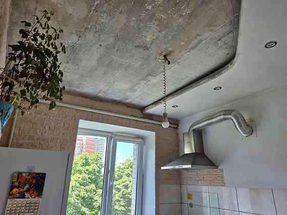 Продаж Квартира 2-кімнатна, 5/5 поверх на проспект Голосеевский, д.126 Киев