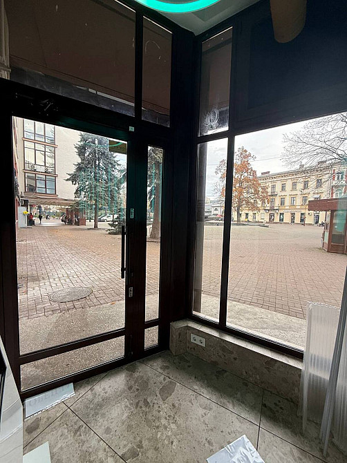 Оренда торгове приміщення на вул. Незалежності поверх - 1/4 Ivano-Frankivs'k - photo 1