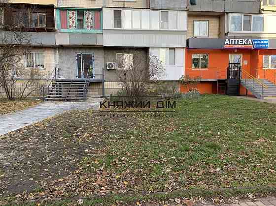 Оренда офісне приміщення на Тычины Павла просп. поверх - 1/9 Київ