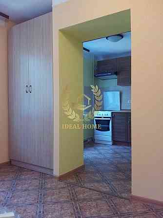 Продаж Квартира 1-кімнатна, 2/5 поверх на Соборности пр-т, 5А Kiev