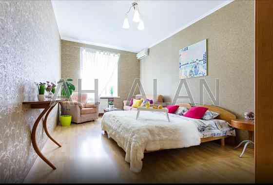 Оренда Будинок 2-кімнатний на Шевченка Тараса бул., 6 Київ