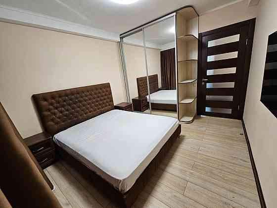 Оренда Квартира 2-кімнатна, 4/5 поверх на Дарницький бульв., 21 Kiev