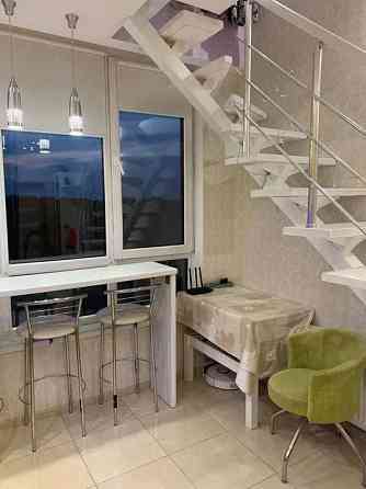 Оренда Квартира 2-кімнатна, 16/17 поверх на ул. Ракетная, 24б Kiev