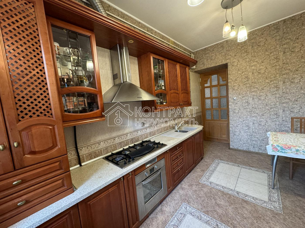 Продаж Квартира 4-кімнатна, 2/5 поверх на вул. Ромена Роллана Харків - фото 2
