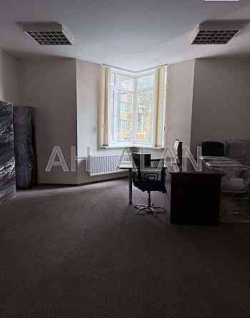 Оренда офісне приміщення на Євгена Коновальця вул., 32Г приміщень - 15, поверх - 2/25 Київ
