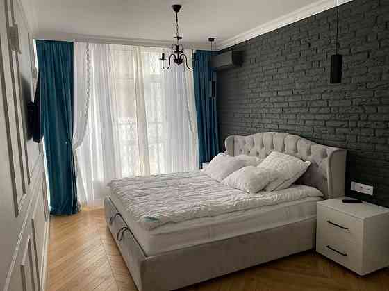 Оренда Квартира 1-кімнатна на Радужная ул., 58 Киев