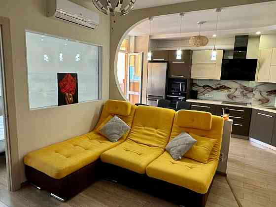 Оренда Квартира 2-кімнатна, 13/25 поверх на Ревуцкого, 7в Київ