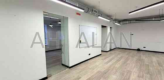 Оренда офісне приміщення на Нижній Вал вул., 31 приміщень - 3, поверх - 3/4 Kiev