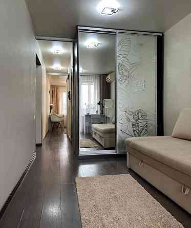 Продаж Квартира 2-кімнатна, 9/9 поверх на Газеты Правда пр., 1 Dnipro