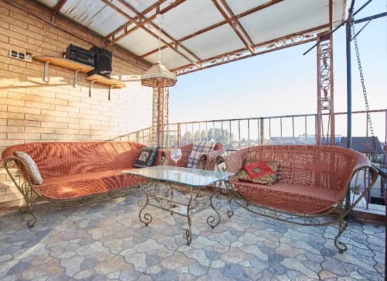 Продам 4-х этажный дом у моря (195 Причал, ул.Черноморского казачества) Одеса