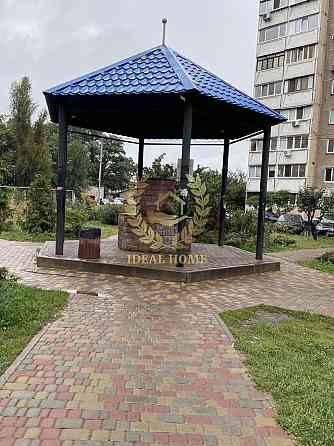 Продам 3-кімнатну квартиру в Святошинському районі Київ