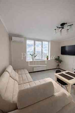 Оренда Квартира 2-кімнатна, 11/25 поверх на Академіка Заболотного вул., 15 Київ