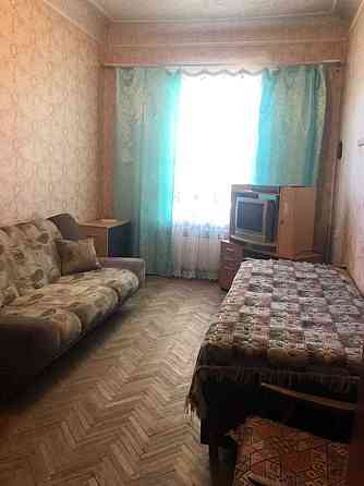 Оренда Квартира 2-кімнатна, 3/3 поверх на Паркова-Сирецька, 15 Київ