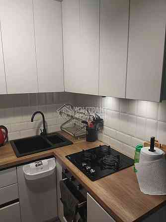 Продаж Квартира 2-кімнатна, 1/5 поверх на вул. Байрона Kharkiv