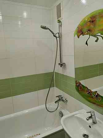 Оренда Квартира 3-кімнатна, 4/10 поверх на ул. Святошинская, 5 Kiev