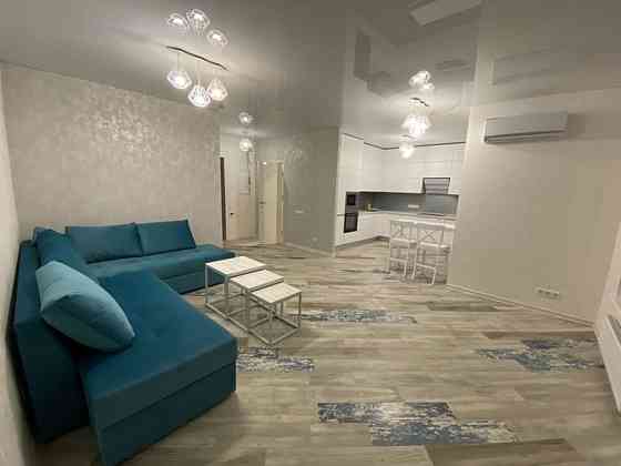 Оренда Квартира 2-кімнатна, 22/24 поверх на ул. Заречная, 1б Киев