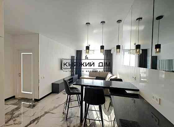 Оренда Квартира 1-кімнатна, 13/26 поверх на Днепровская Набережная Kiev