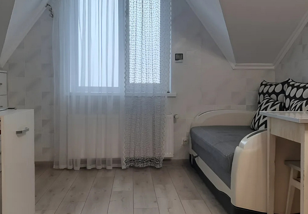 Продаж Квартира 1-кімнатна, 3/3 поверх на Миколи Бурачека вул. (Левітана), 4 Kiev - photo 1