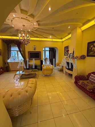 Продаж Будинок 3-кімнатний на Лютеранська вул., 21 Kiev