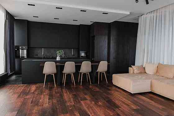 Оренда Квартира 2-кімнатна, 12/13 поверх на вул. Під Дубом Львов