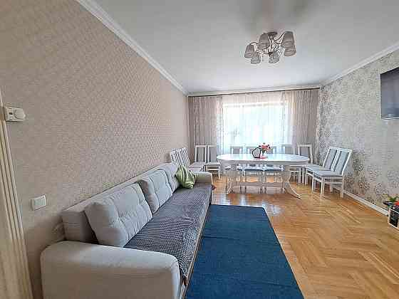 Продаж 3 км.квартири з гаражем у Петриках. 