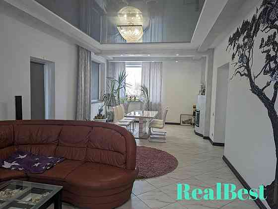 Продаж Будинок 3-кімнатний на вул. Богдана Хмельницького Зоря