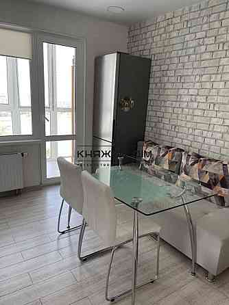 Оренда Квартира 2-кімнатна, 22/27 поверх на Вишняковская ул. Киев