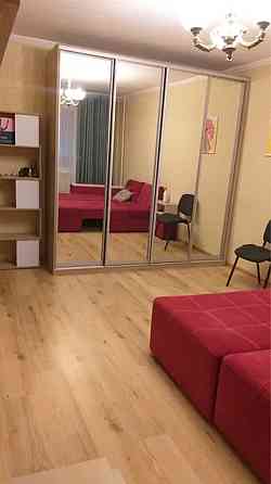 Оренда Квартира 1-кімнатна, 16/16 поверх на Василя Стуса, 28а Киев