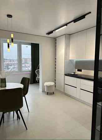 Продаж 1к квартири, 49 кв.м, просп. Бандери Ternopil'