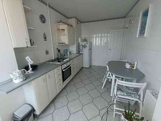 Трехкомнатная без углов, без негатива Одеса