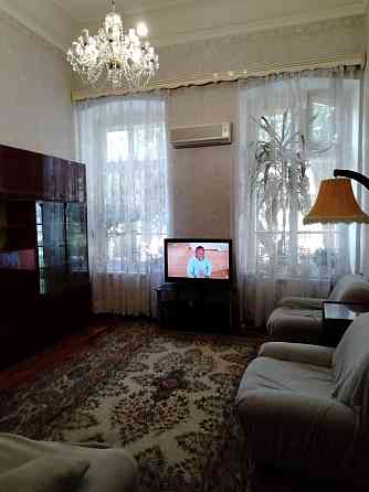 Продаж Квартира 3-кімнатна на ул. Новосельского, 98 Одеса