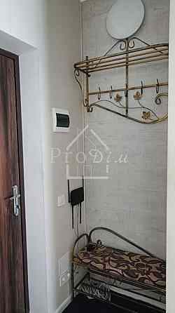 Оренда Квартира 1-кімнатна, 1/4 поверх на Практична вул., 2 Київ