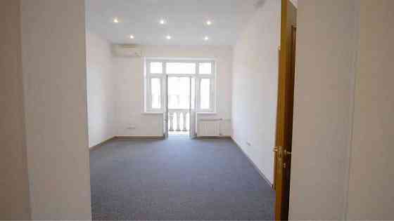 Оренда Квартира 2-кімнатна, 3/6 поверх на ул. Льва Толстого Kiev